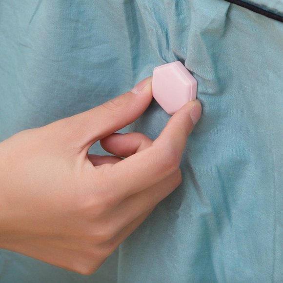 4 Pieces Bed Sheet Holders Fasteners for Keeping Sheets Tight - Picture 9 of 12